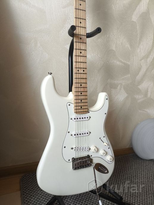 Электрогитара Fender Squier Bullet Stratocaster — фото 2