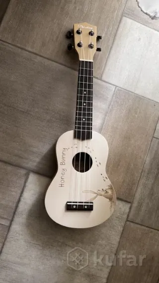 Укулеле Veston