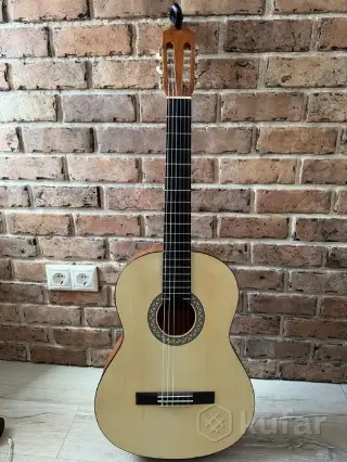 Гитара YAMAHA