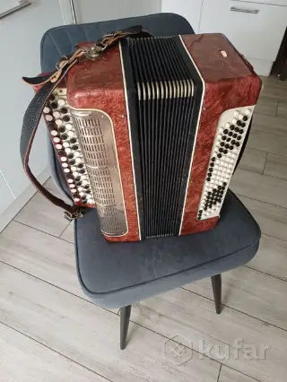 Продаю баян ''Мелодия''