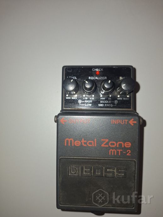 BOSS MT-2 Metal Zone, гитарная педаль дисторшн.