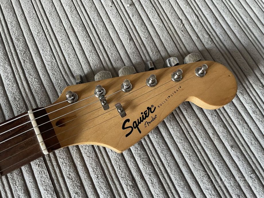 Электрогитара Squier Stratocaster — фото 3