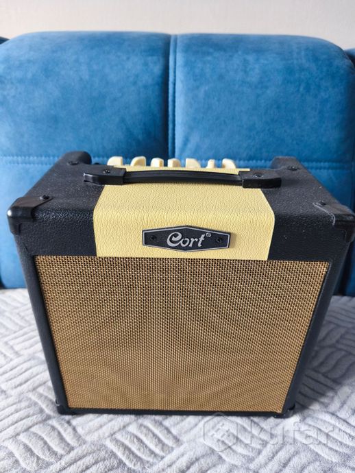 Электрогитара Cort AD810/комбоусилитель Cort CM15R — фото 5
