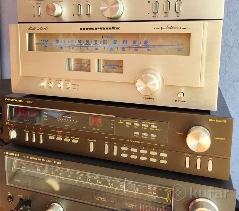 FM тюнер Grundig Fine Arts Aiwa