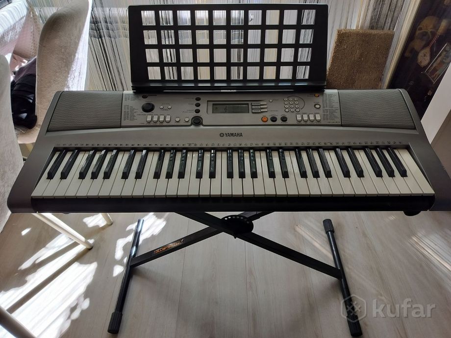 Синтезатор Yamaha PSR-R300