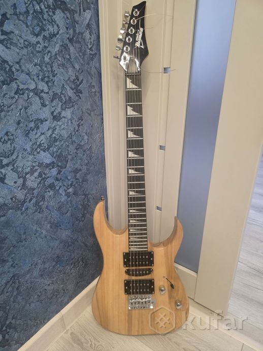 Электрогитара Ibanez — фото 1