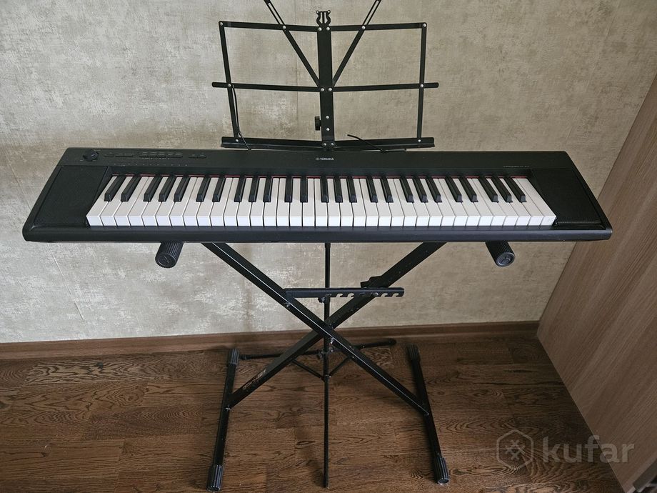 Компактное пианино Yamaha Piaggero NP-12 + стойка — фото 1