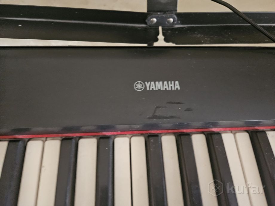 Компактное пианино Yamaha Piaggero NP-12 + стойка — фото 3
