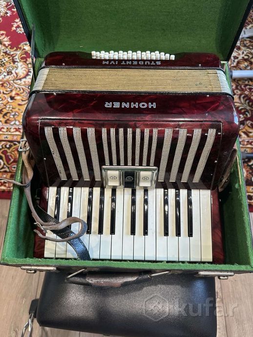 Немецкий аккордеон Hohner Student IV M. — фото 1