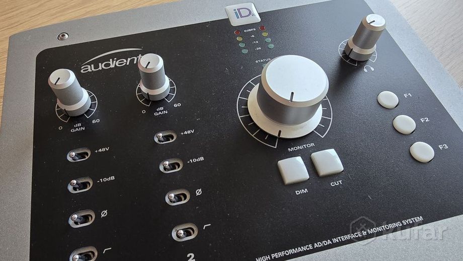 Звуковая карта Audient id22 — фото 1
