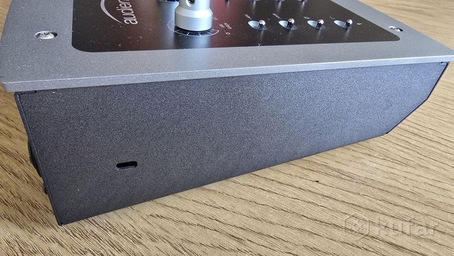 Звуковая карта Audient id22 — фото 4