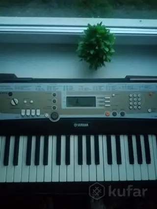 Синтезатор Yamaha PSR 200