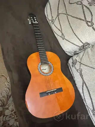 Гитара классическая Maxtone