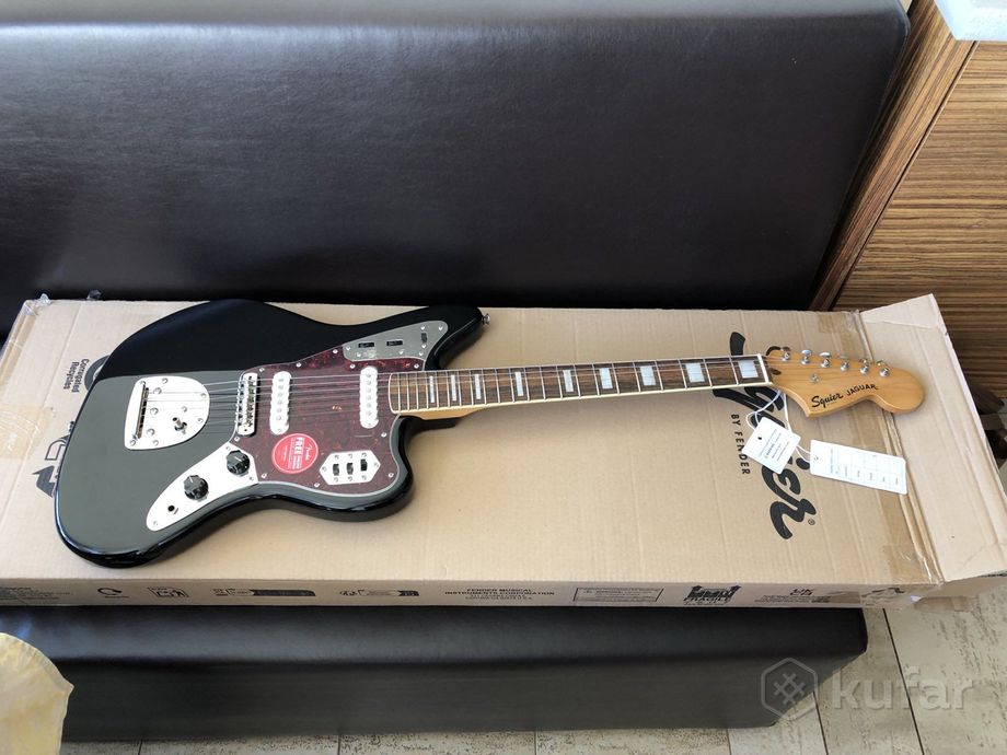 Squier Classic Vibe CV 70s Jaguar BK — фото 3