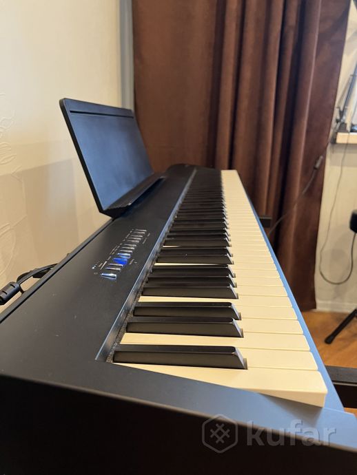 Цифровое пианино Roland FP-30X + стойка Soundking — фото 1