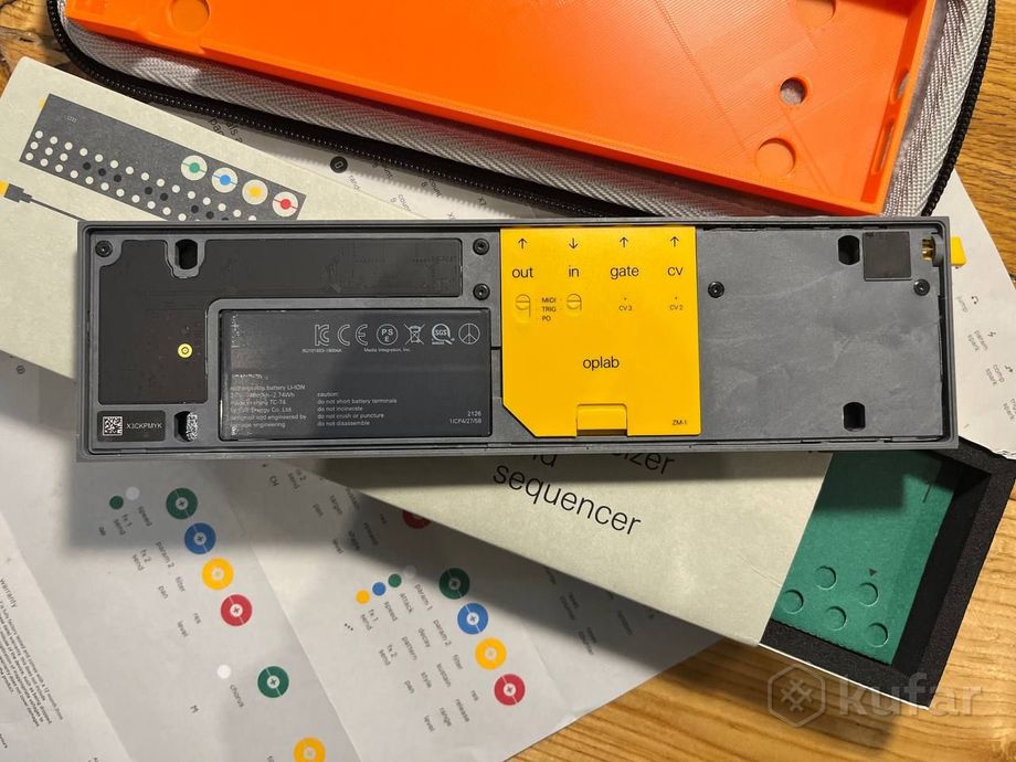 Teenage Engineering OP-Z Синтезатор-секвенсер — фото 2