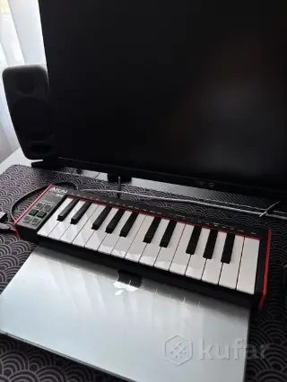 MIDI клавиатура Akai Professional LPK25 MK2