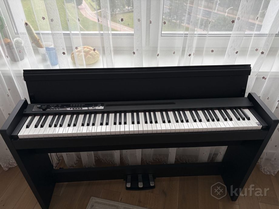Цифровое пианино Korg LP-380 — фото 2