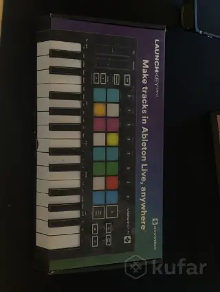 Midi клавиатура launchkey mk3
