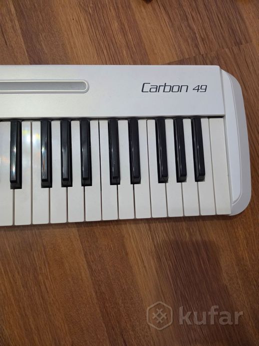 MIDI-клавиатура Samson Carbon 49 — фото 2