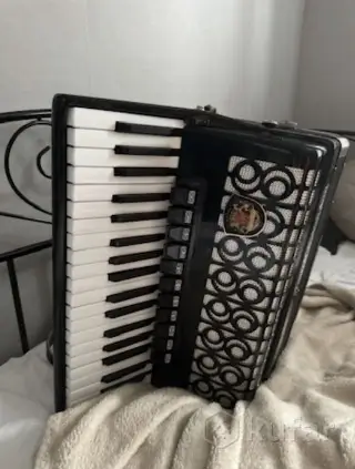 Аккордеон royal standard