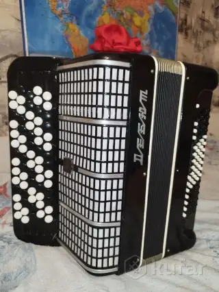 Баян Дебют. Клёвый звук и состояние.
