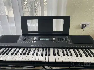 Продам Синтезатор YAMAHA PSR-E383
