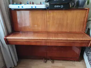 продам пианино