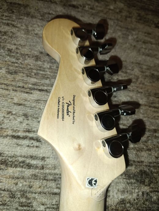 Squier by Fender — фото 4