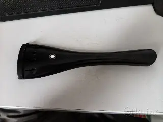 Подгрифок (струнодержатель) для виолончели, черный