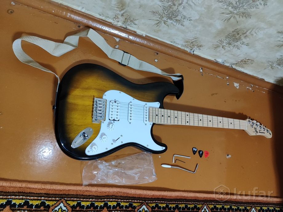 Электрогитара Jay Turser Stratocaster + Комбик — фото 1