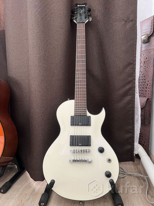 Электрогитара Ibanez ARZ 300 WH Artist series — фото 1