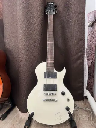 Электрогитара Ibanez ARZ 300 WH Artist series