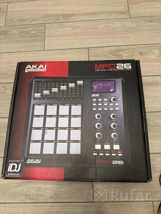 MIDI-контроллер AKAI Professional MPD26 — фото 2