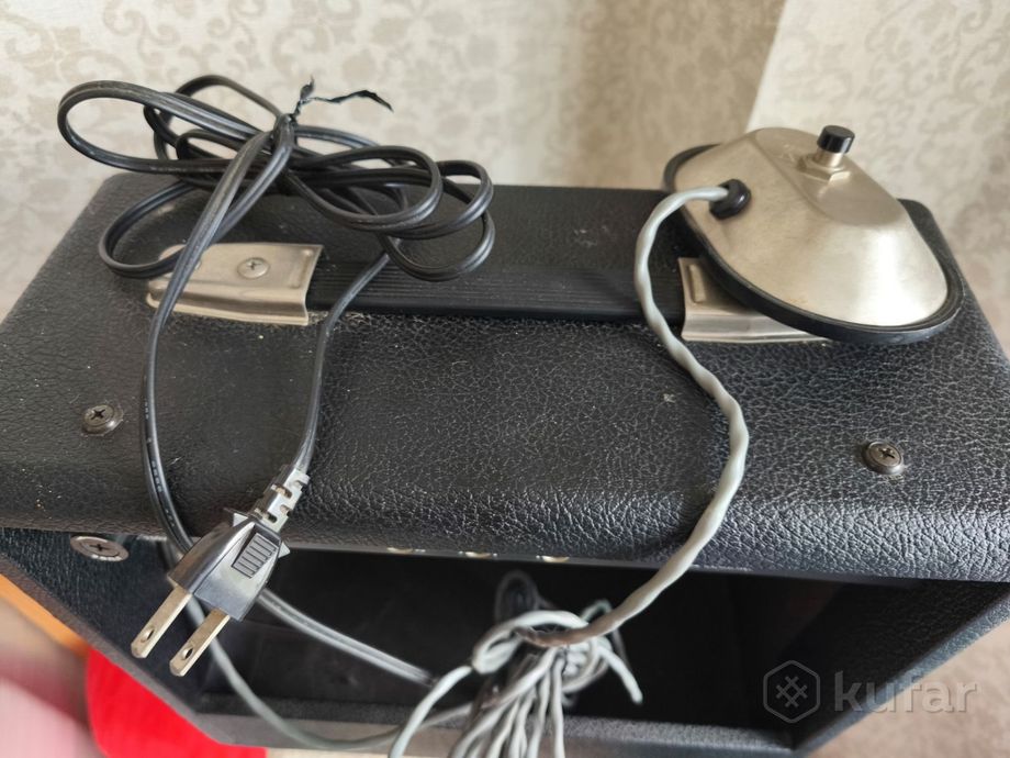 Fender sidekick chorus 15 гитарный усилитель — фото 4