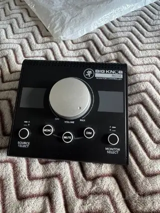 Mackie Big Knob Passive Контроллер студийный