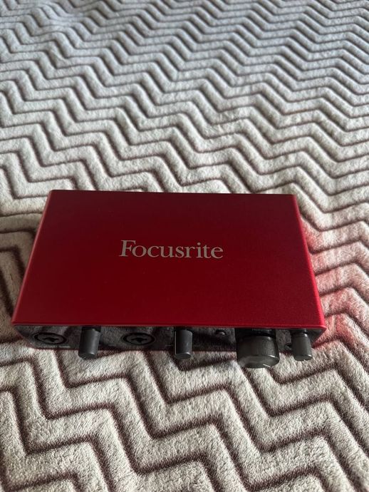 Звуковая карта Focusrite — фото 1