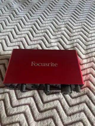 Звуковая карта Focusrite