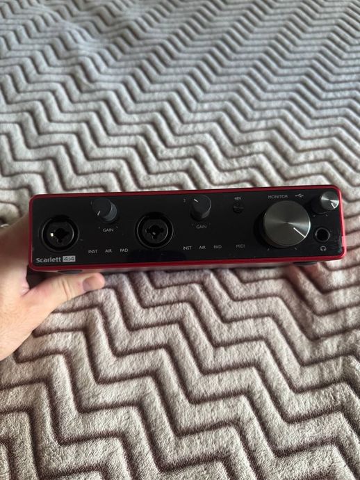 Звуковая карта Focusrite — фото 3