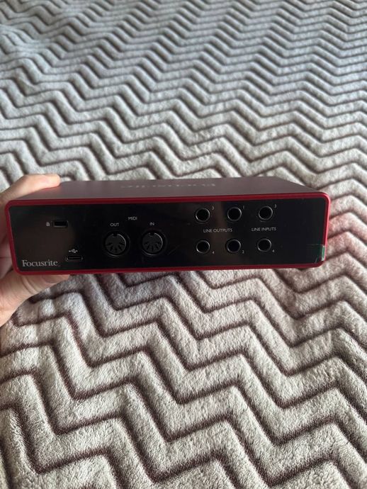Звуковая карта Focusrite — фото 4