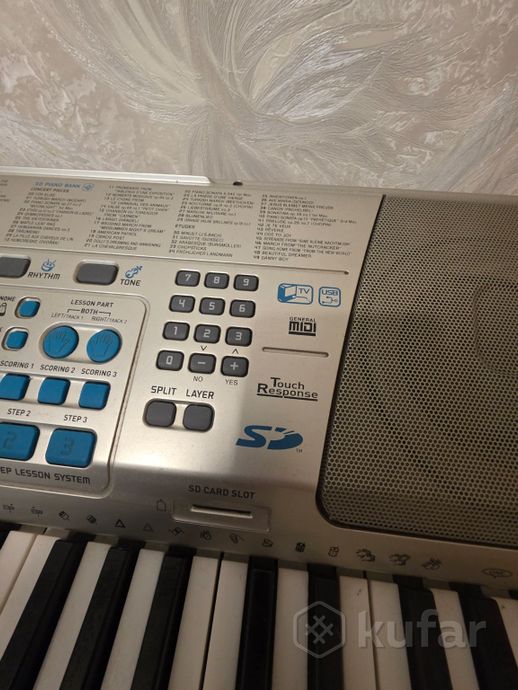 Синтезатор Casio LK-300TV со стойкой — фото 5