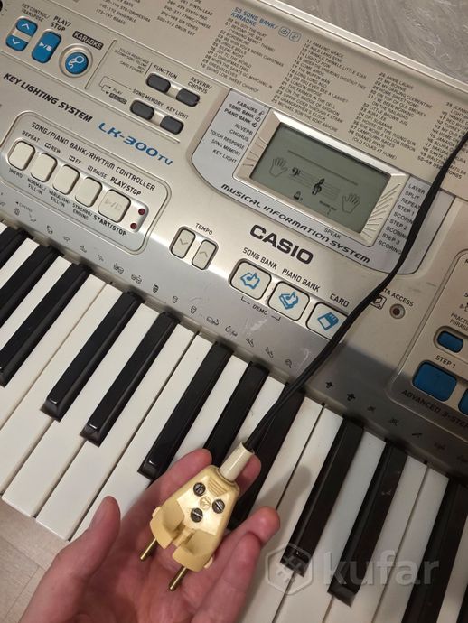 Синтезатор Casio LK-300TV со стойкой — фото 8