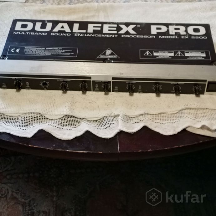 Behringer Dualfex Pro EX2200 2-канальный — фото 1
