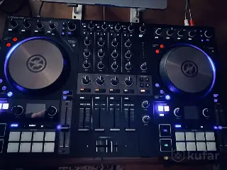 Native Instruments Traktor Kontrol S4 MK3