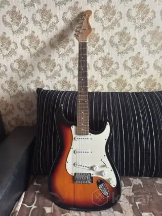 Электрогитара Fender Stratocaster реплика