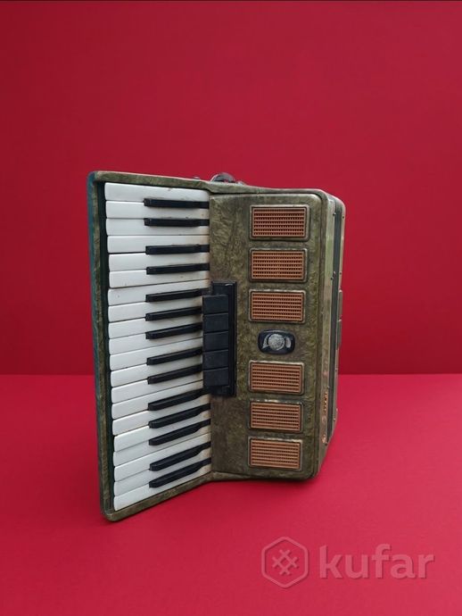 Советский трёхголосный аккордеон «Аккорд» — фото 3