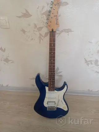 Электро гитара.Yamaha.