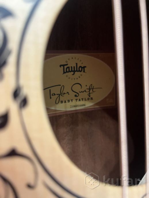 Гитара тревел Taylor оригинал — фото 3