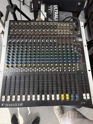 Микшер SOUNDCRAFT SPIRIT m12