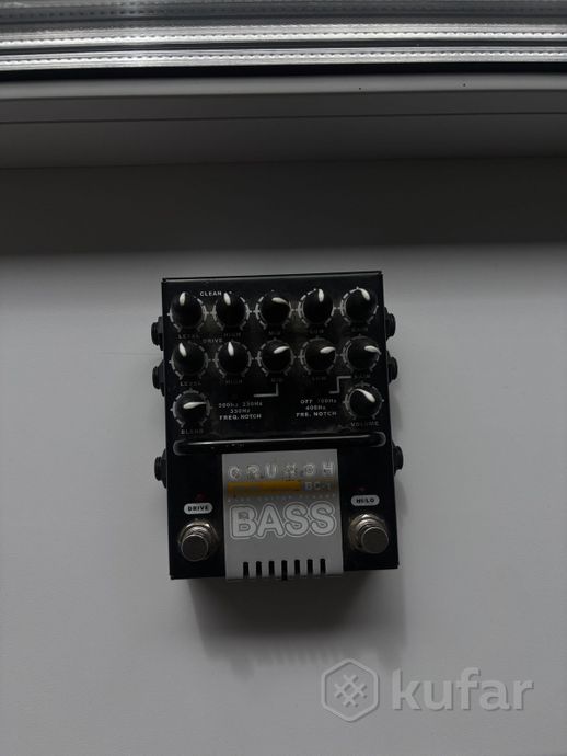 Предусилитель для бас-гитары AMT Bass Crunch BC-1 — фото 1